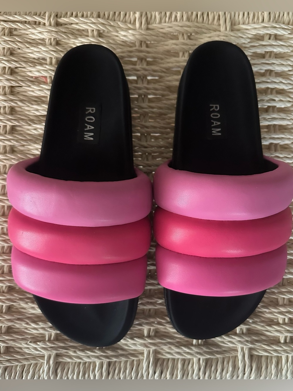 ROAM Pink Puffy Slides Padded Sandals Statement Comfort Slip on Vacation Shoe
